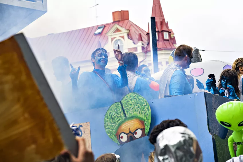 Photo from the Carneval parade. Photo: Johan Persson.