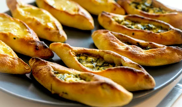 A plate with khachapuri